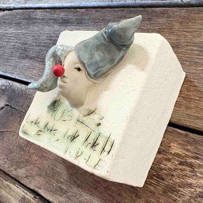 Kunstkloss, skulptur vegg ca 9x9 (M-611)