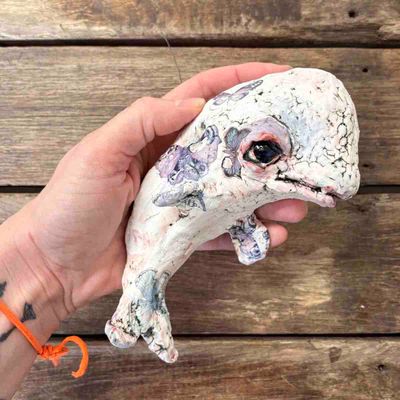 Hval, hengende tak-skulptur 17 cm (H-017)