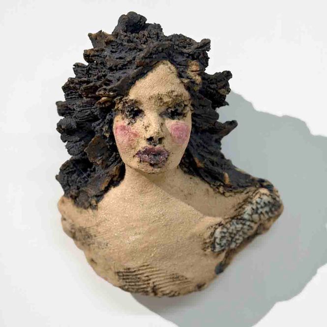 Hovedbilde Sofie, 23 x18 cm, skulptur til vegg