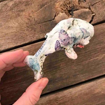 Hval, hengende tak-skulptur 12 cm (H-012)